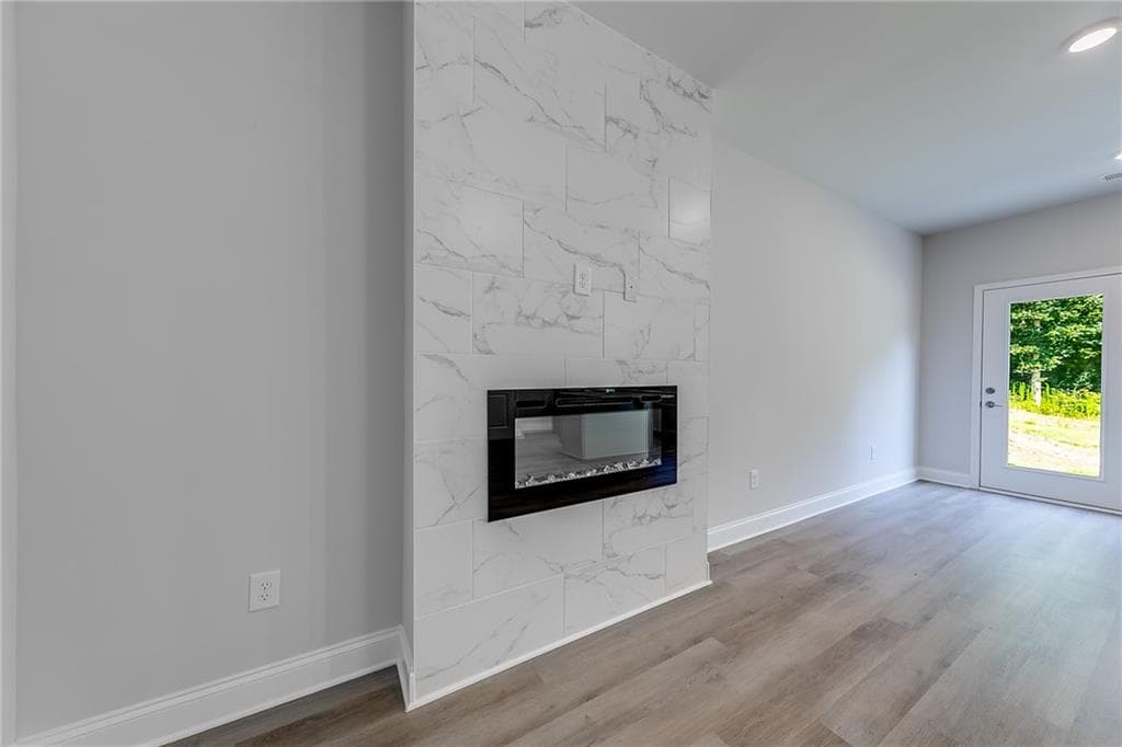 3 bedroom, 3 bathroom, 1,296 sq ft townhouse for sale at 117 Greenview Lot 1302 Court, Homer, GA 30547 — photo 7