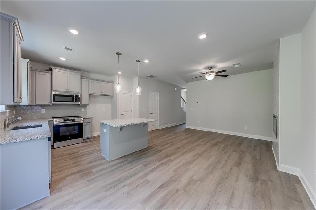 3 bedroom, 3 bathroom, 1,296 sq ft townhouse for sale at 117 Greenview Lot 1302 Court, Homer, GA 30547 — photo 10