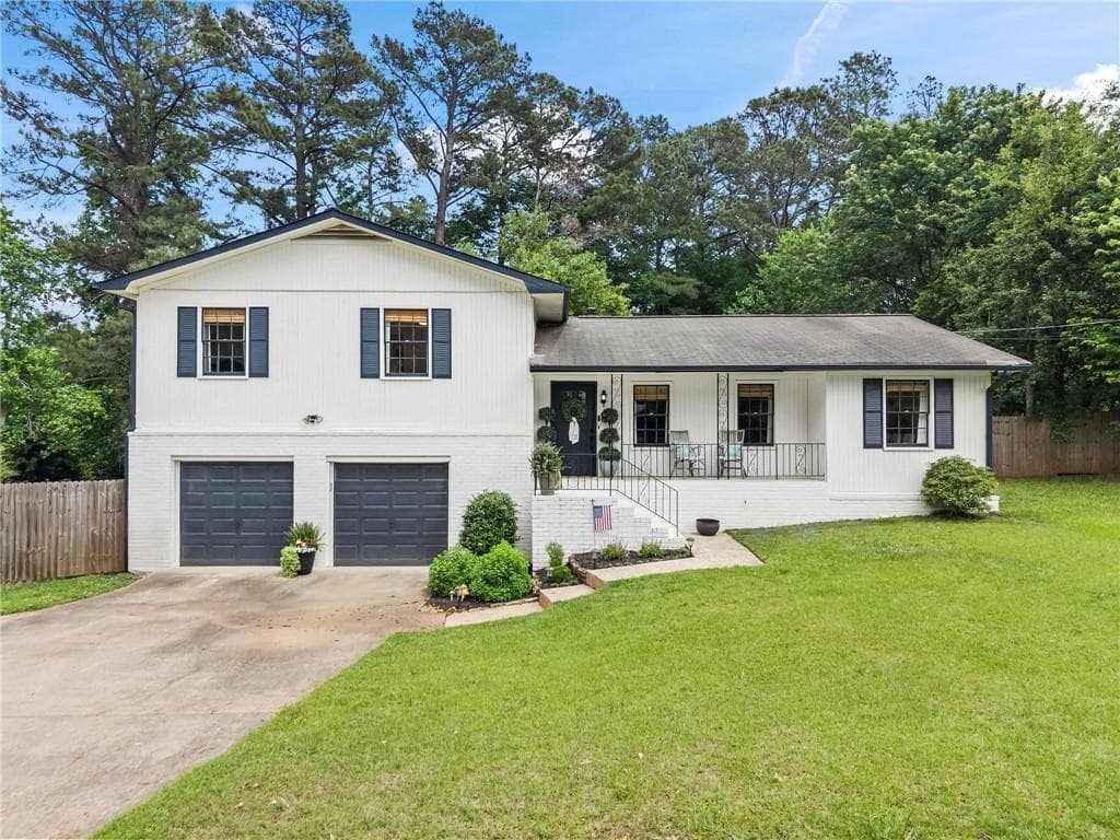 3 bedroom, 2 bathroom, 1,503 sq ft single family residence sold at 2370 Holly Springs Road, Marietta, GA 30062