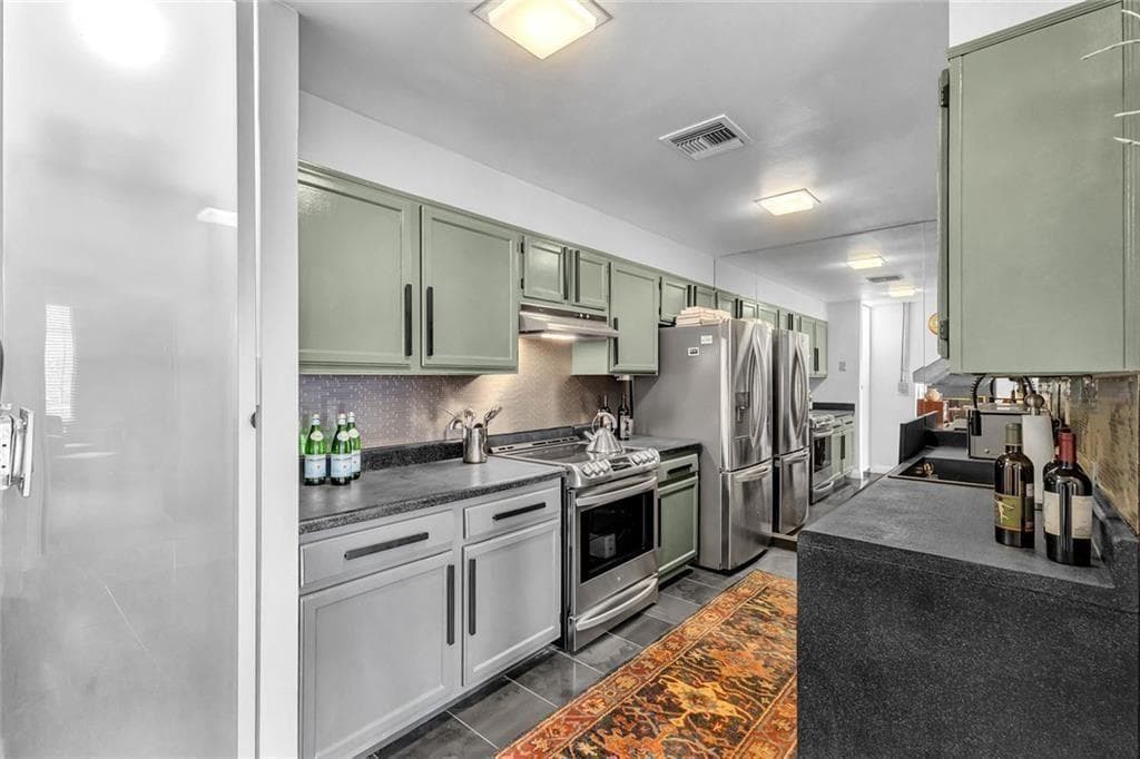 1 bedroom, 1 bathroom, 862 sq ft condominium under contract at 145 15th Street 409, Atlanta, GA 30309 — photo 5