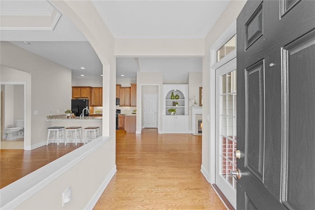 2 bedroom, 2 bathroom, 1,614 sq ft condominium for sale at 2716 Grapevine Circle, Cumming, GA 30041 — photo 8