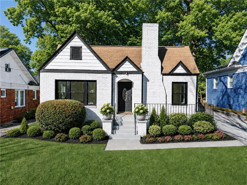 3 bedroom, 2 bathroom, 1,334 sq ft single family residence sold at 1639 Stokes Avenue, Atlanta, GA 30310