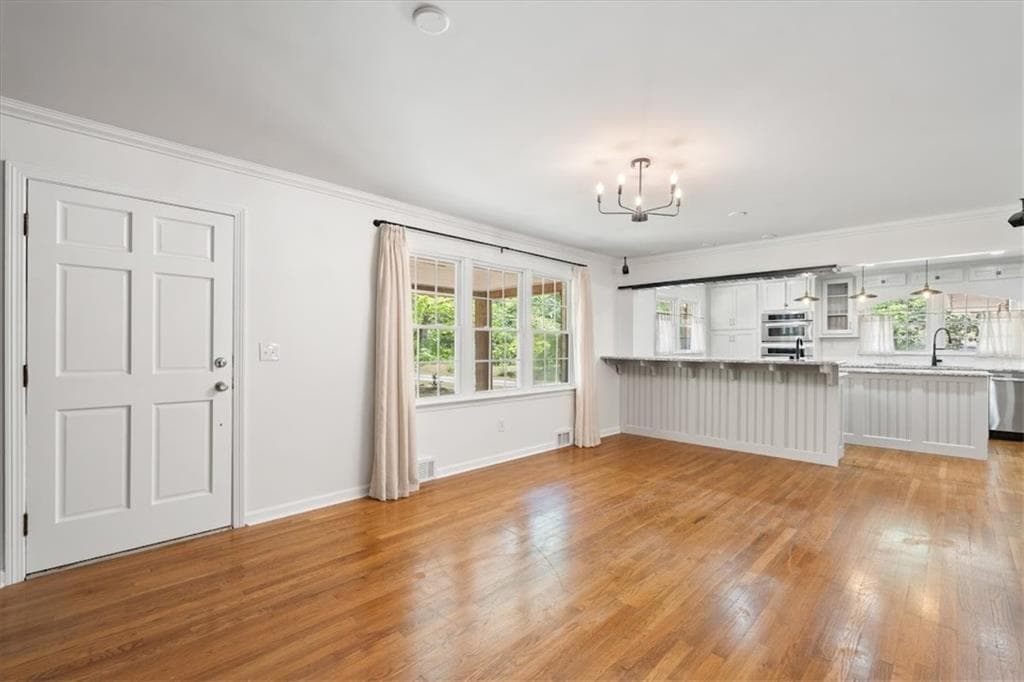 4 bedroom, 2 bathroom, 2,272 sq ft single family residence for sale at 1172 Alabama Street, Carrollton, GA 30117 — photo 9