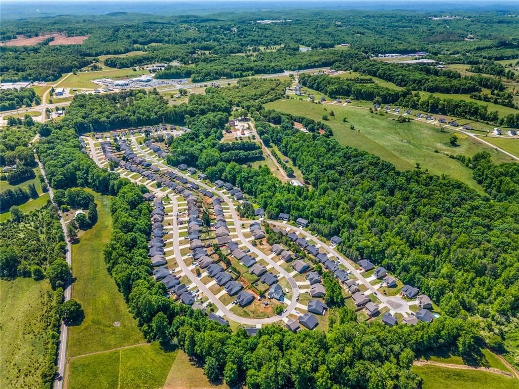 3 bedroom, 2 bathroom, 1,504 sq ft single family residence for sale at 372 Highland Pointe Drive, Alto, GA 30510 — photo 8