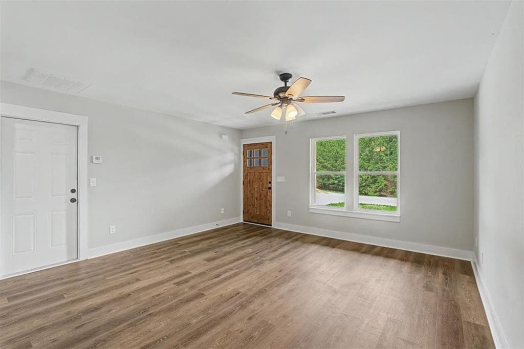 4 bedroom, 3 bathroom, 1,900 sq ft single family residence under contract at 233 Old Alabama Road, Emerson, GA 30137 — photo 10