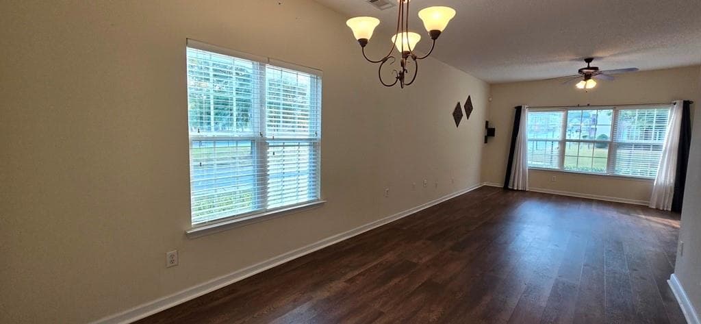 3 bedroom, 3 bathroom, 1,640 sq ft townhouse for rent at 5472 Festival Av, Fairburn, GA 30213 for $2,000 a month — photo 2