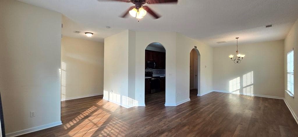 3 bedroom, 3 bathroom, 1,640 sq ft townhouse for rent at 5472 Festival Av, Fairburn, GA 30213 for $2,000 a month — photo 4
