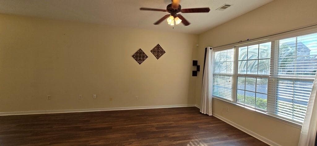 3 bedroom, 3 bathroom, 1,640 sq ft townhouse for rent at 5472 Festival Av, Fairburn, GA 30213 for $2,000 a month — photo 7