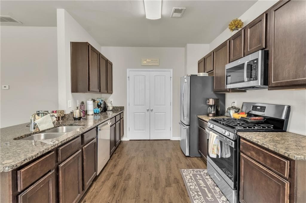 4 bedroom, 3 bathroom, 2,071 sq ft single family residence for rent at 203 August West Way, Lawrenceville, GA 30046 for $2,400 a month — photo 10
