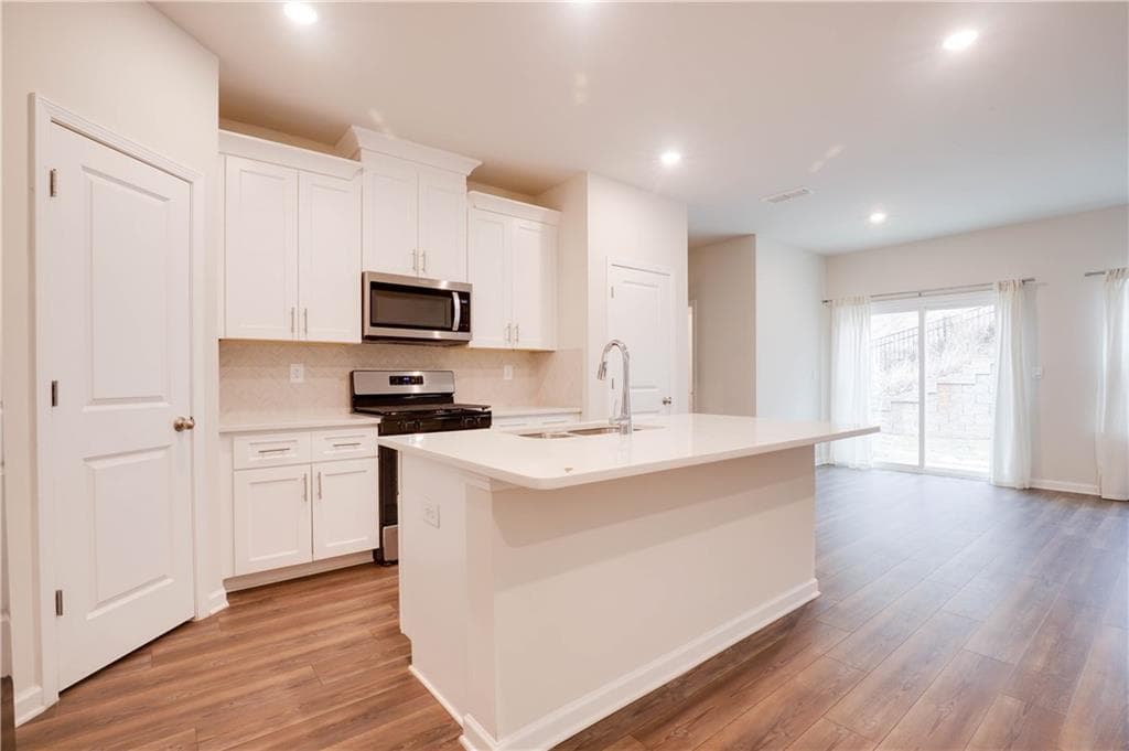 3 bedroom, 3 bathroom, 1,650 sq ft townhouse for rent at 116 Cedar Lane, Dawsonville, GA 30534 for $1,895 a month — photo 5