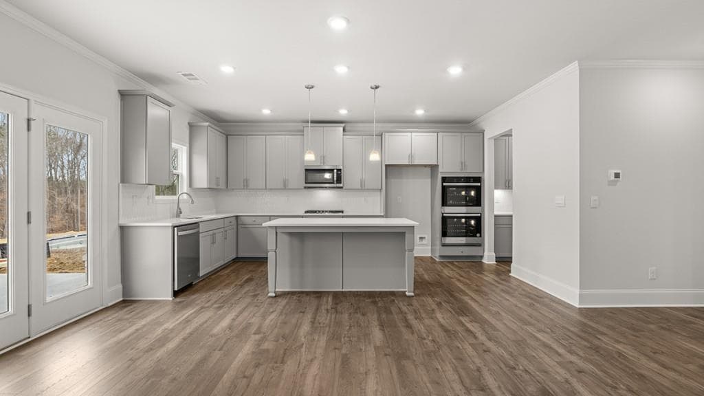 4 bedroom, 3 bathroom, 3,045 sq ft single family residence for sale at 7180 Bocholt Drive, South Fulton, GA 30349 — photo 6