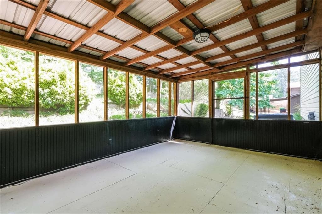 3 bedroom, 2 bathroom, 1,464 sq ft single family residence for sale at 2852 Melanie Lane, Douglasville, GA 30135 — photo 9