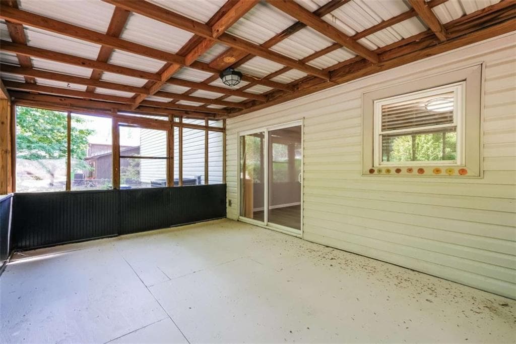3 bedroom, 2 bathroom, 1,464 sq ft single family residence for sale at 2852 Melanie Lane, Douglasville, GA 30135 — photo 10