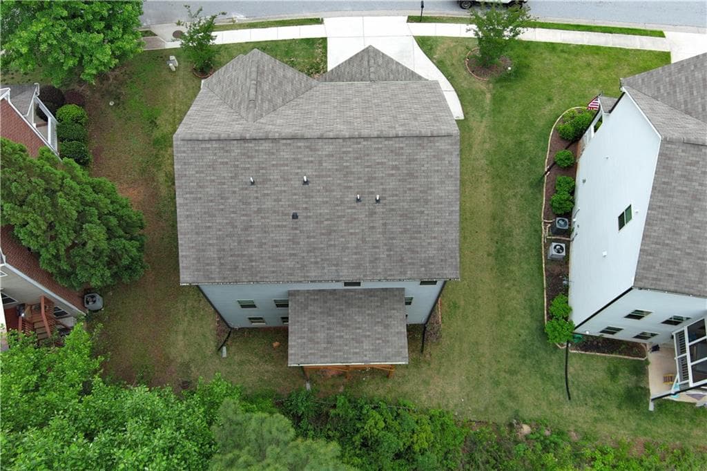 4 bedroom, 3 bathroom, 2,327 sq ft single family residence for sale at 6015 Riverwood Drive, Braselton, GA 30517 — photo 6