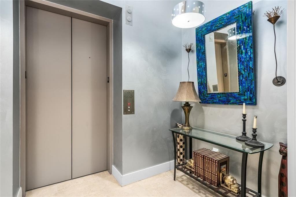 2 bedroom, 2 bathroom, 1,723 sq ft condominium under contract at 20 10th Street 604, Atlanta, GA 30309 — photo 8