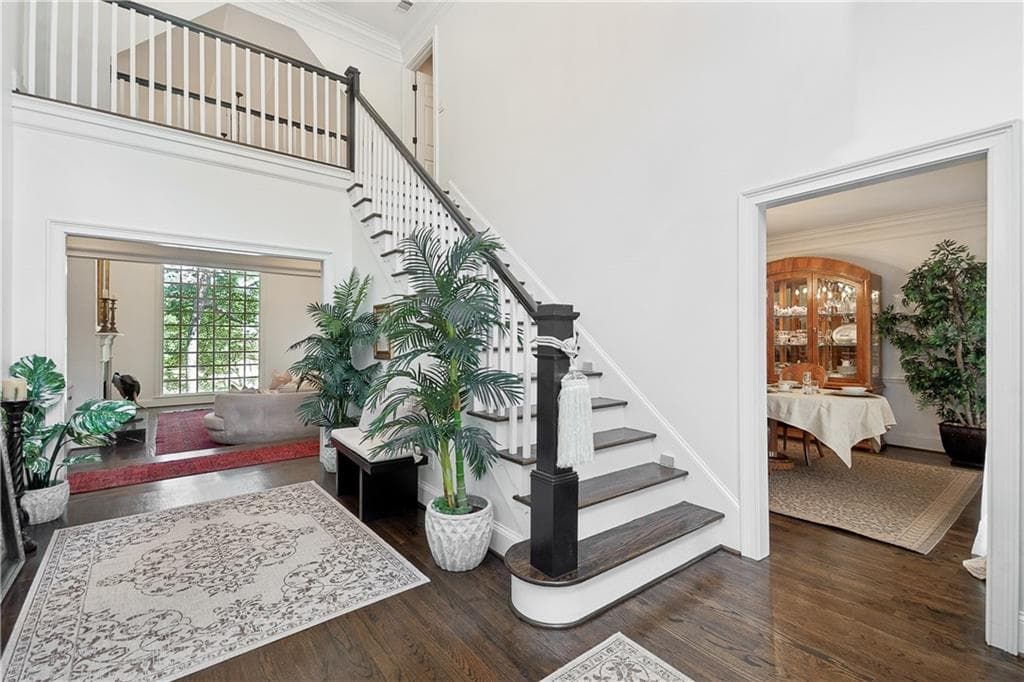 5 bedroom, 6 bathroom, 5,144 sq ft single family residence for sale at 185 Chickering Lake Drive, Roswell, GA 30075 — photo 4