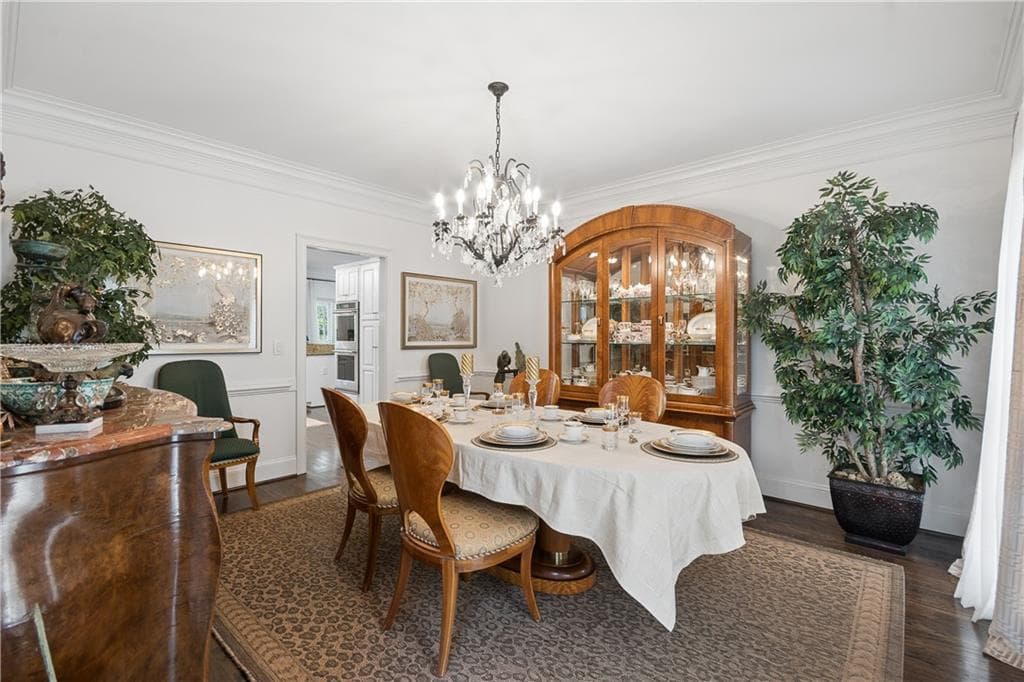 5 bedroom, 6 bathroom, 5,144 sq ft single family residence for sale at 185 Chickering Lake Drive, Roswell, GA 30075 — photo 8