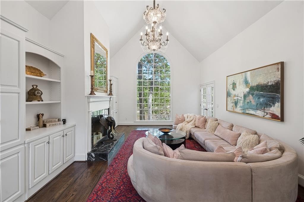 5 bedroom, 6 bathroom, 5,144 sq ft single family residence for sale at 185 Chickering Lake Drive, Roswell, GA 30075 — photo 10