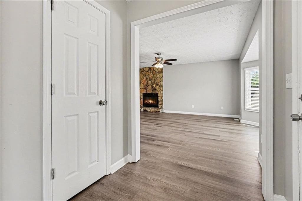 3 bedroom, 3 bathroom, 1,816 sq ft single family residence under contract at 150 James Court, Palmetto, GA 30268 — photo 6