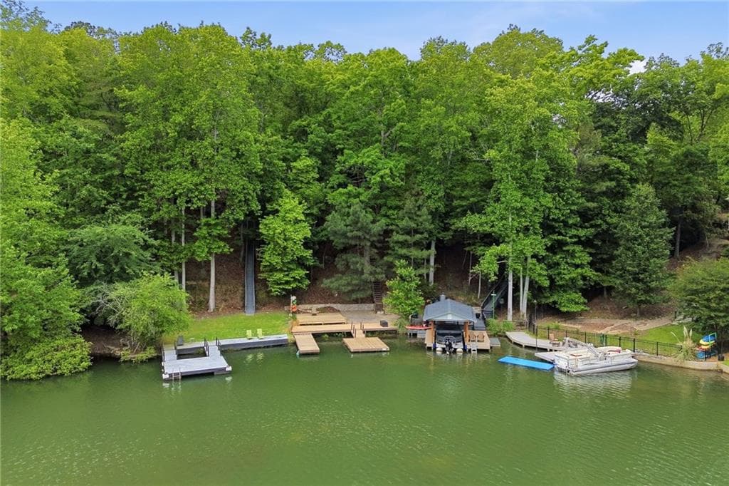 4 bedroom, 3 bathroom, 2,813 sq ft single family residence for sale at 161 White Antelope Street, Waleska, GA 30183 — photo 8