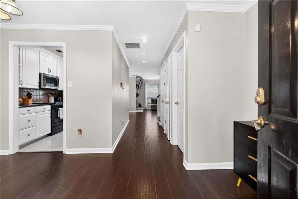 3 bedroom, 3 bathroom, 1,502 sq ft condominium for sale at 6393 Hawthorne Terrace, Peachtree Corners, GA 30092 — photo 4