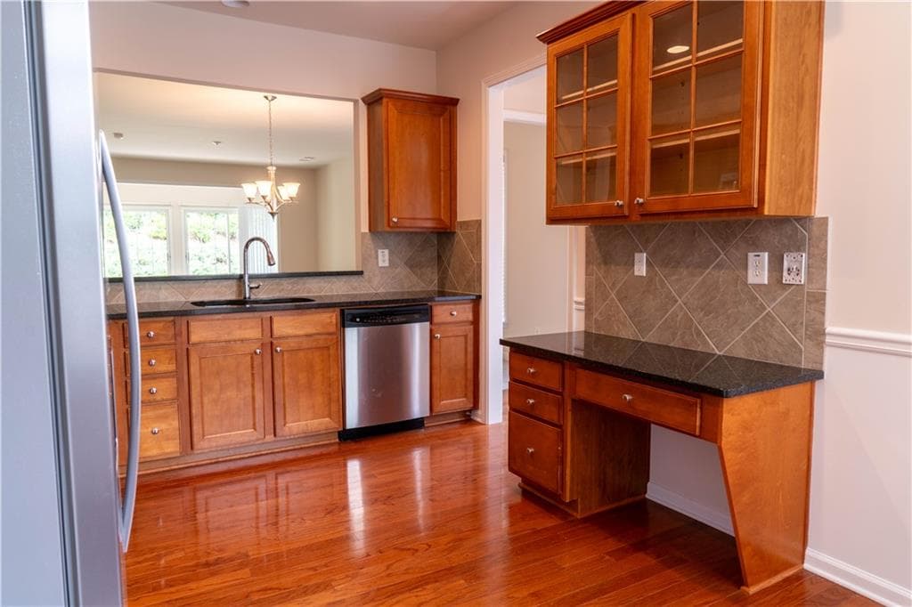 3 bedroom, 2 bathroom, 1,508 sq ft single family residence for sale at 6372 Rockpoint Lane, Hoschton, GA 30548 — photo 8