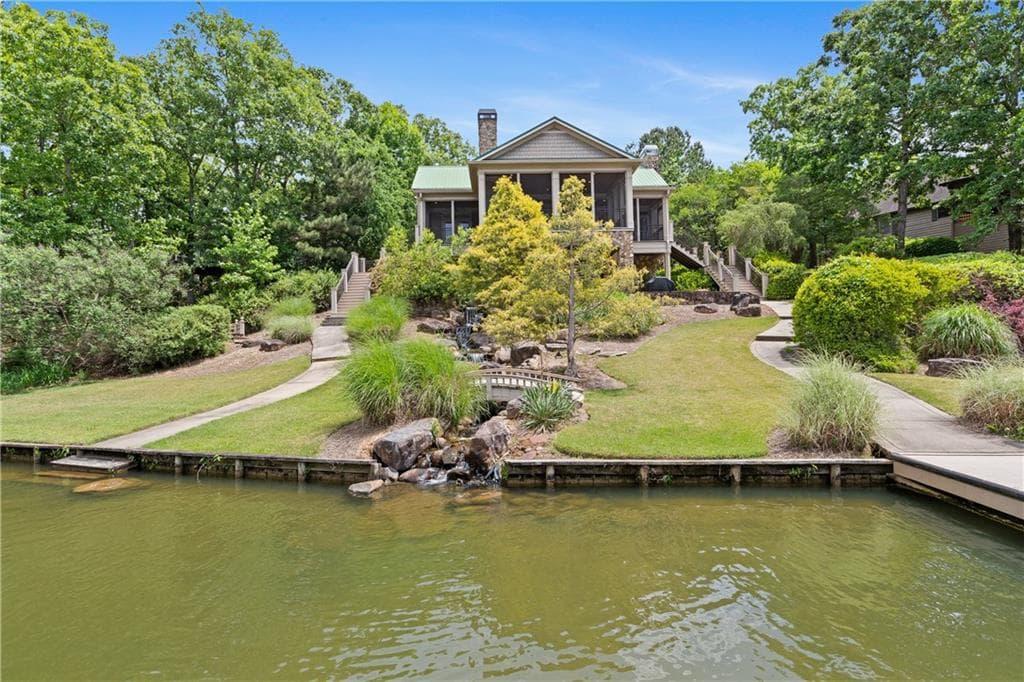 3 bedroom, 4 bathroom, 2,248 sq ft single family residence for sale at 1041 Fox Chase Run, Greensboro, GA 30642 — photo 3