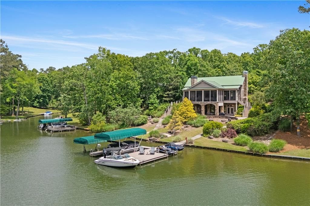 3 bedroom, 4 bathroom, 2,248 sq ft single family residence for sale at 1041 Fox Chase Run, Greensboro, GA 30642 — photo 7