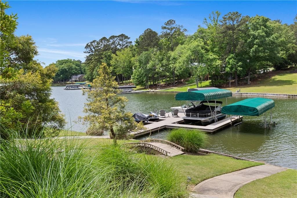 3 bedroom, 4 bathroom, 2,248 sq ft single family residence for sale at 1041 Fox Chase Run, Greensboro, GA 30642 — photo 10