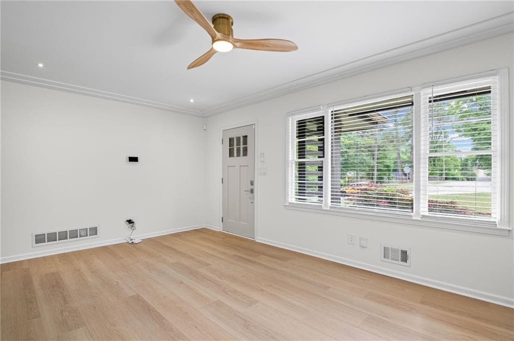 4 bedroom, 2 bathroom, 1,334 sq ft single family residence for sale at 2328 Starline Drive, Decatur, GA 30032 — photo 6