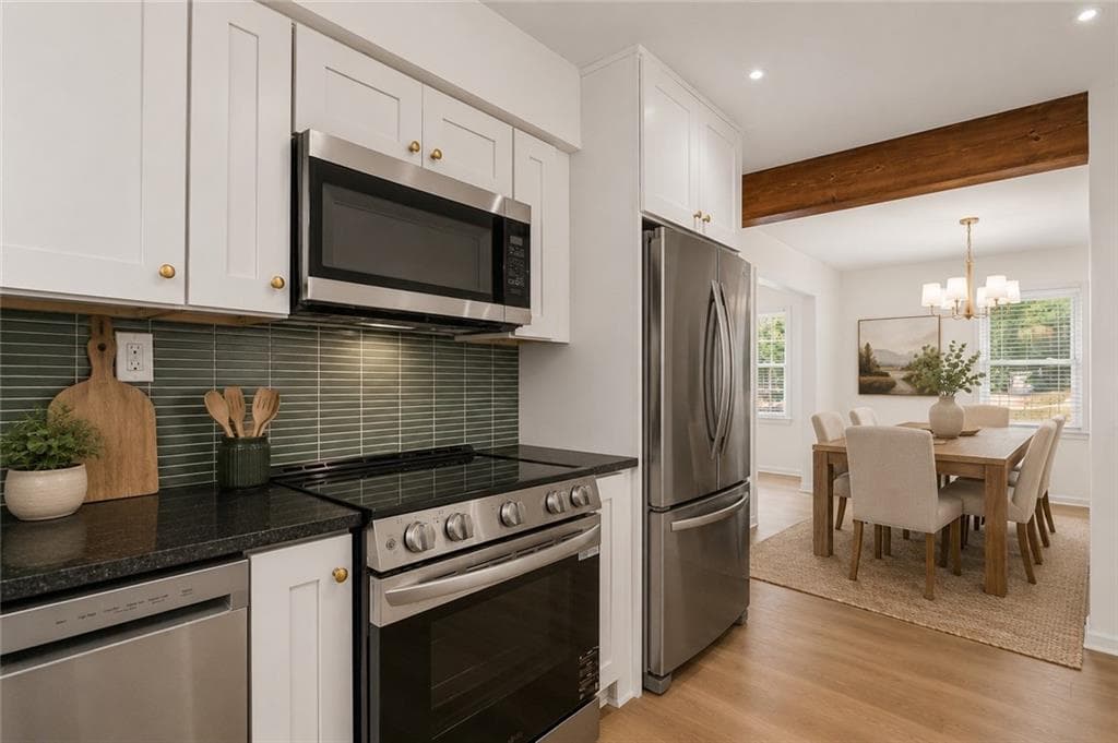 4 bedroom, 2 bathroom, 1,334 sq ft single family residence for sale at 2328 Starline Drive, Decatur, GA 30032 — photo 9