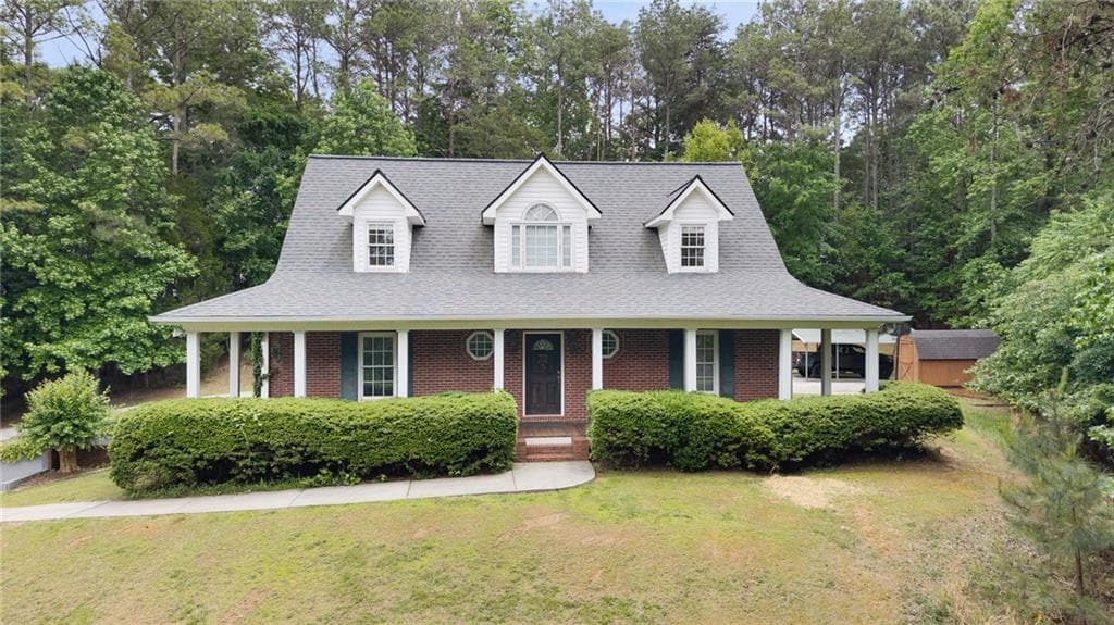 3 bedroom, 4 bathroom, 3,643 sq ft single family residence under contract at 337 Fields Ferry Drive, Calhoun, GA 30701