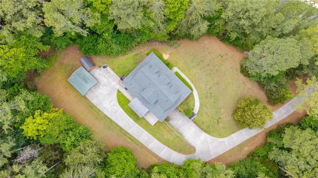 3 bedroom, 4 bathroom, 3,643 sq ft single family residence under contract at 337 Fields Ferry Drive, Calhoun, GA 30701 — photo 3