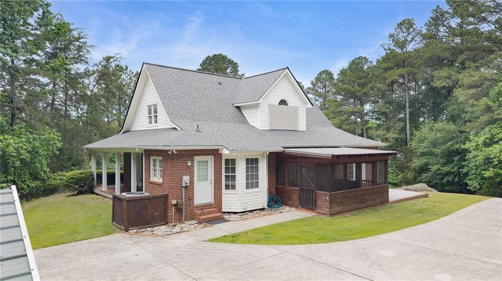 3 bedroom, 4 bathroom, 3,643 sq ft single family residence under contract at 337 Fields Ferry Drive, Calhoun, GA 30701 — photo 7