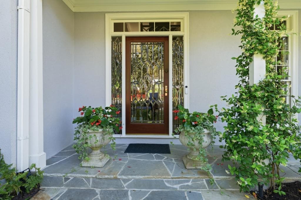 4 bedroom, 4 bathroom, 3,731 sq ft single family residence for sale at 1314 Battleview Drive, Atlanta, GA 30327 — photo 3