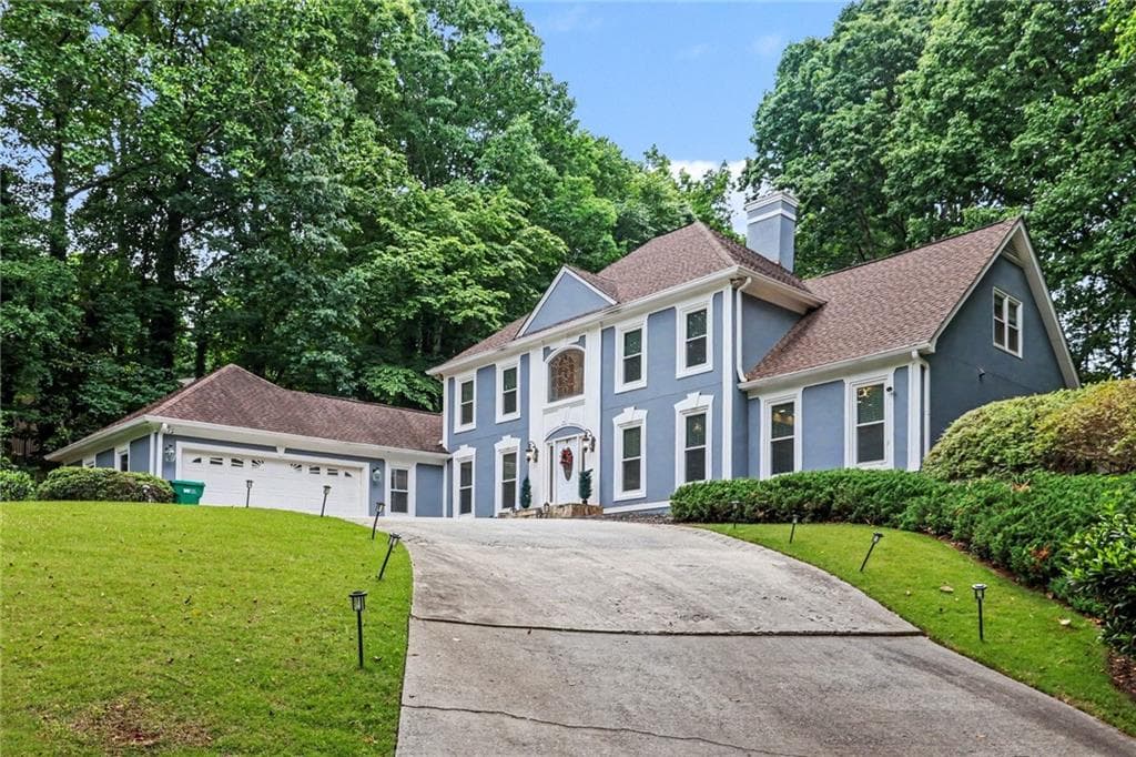 4 bedroom, 4 bathroom, 4,527 sq ft single family residence under contract at 590 Valley Hall Drive, Atlanta, GA 30350 — photo 2