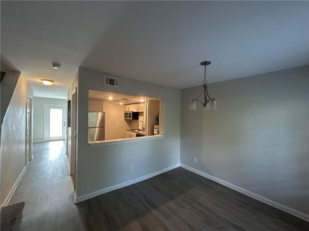 2 bedroom, 3 bathroom, 1,728 sq ft townhouse for sale at 2604 Campbellton Road A6, Atlanta, GA 30311 — photo 2