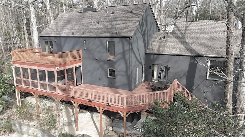 6 bedroom, 4 bathroom, 5,012 sq ft single family residence for sale at 175 River Court Parkway, Atlanta, GA 30328 — photo 4