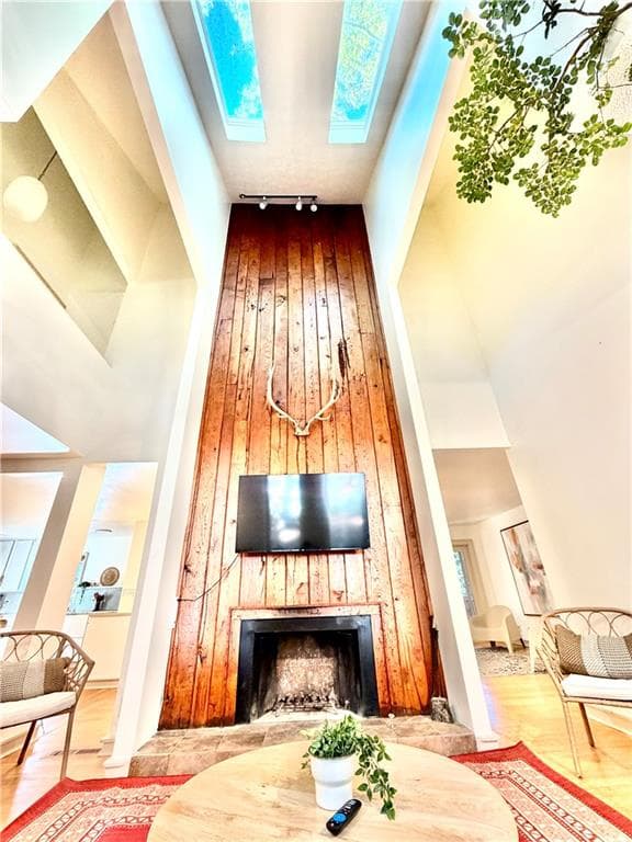 6 bedroom, 4 bathroom, 5,012 sq ft single family residence for sale at 175 River Court Parkway, Atlanta, GA 30328 — photo 8