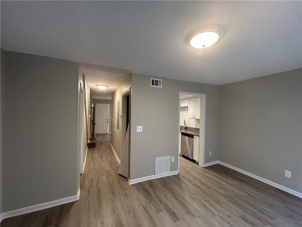 2 bedroom, 3 bathroom, 1,728 sq ft townhouse for sale at 2604 Campbellton Road 1B, Atlanta, GA 30311 — photo 4