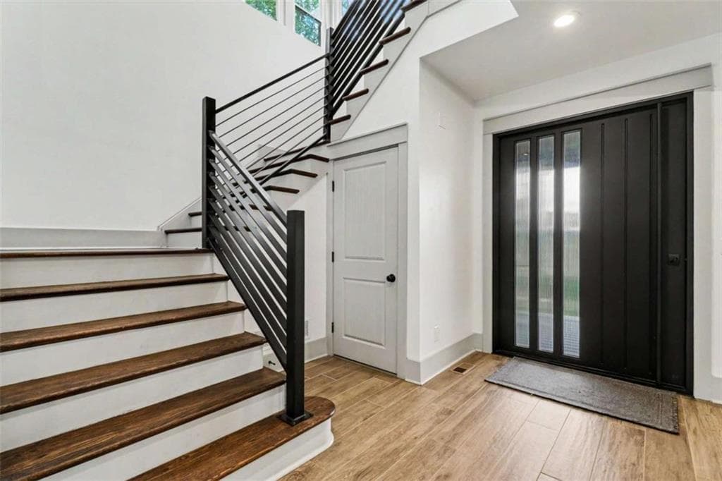 5 bedroom, 5 bathroom, 3,799 sq ft single family residence for sale at 670 Old Alpharetta Road, Alpharetta, GA 30005 — photo 7