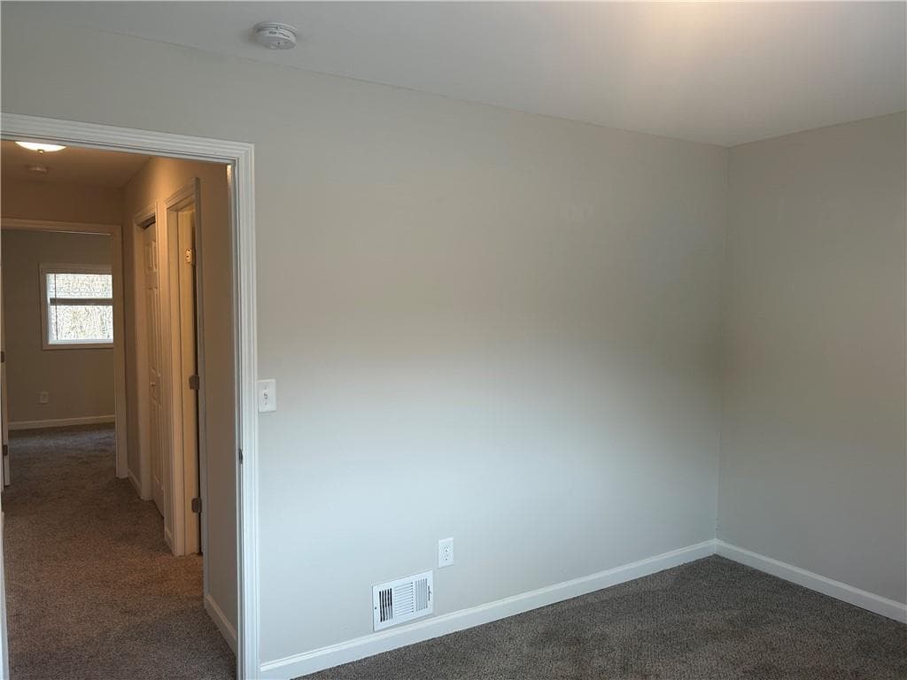 2 bedroom, 2 bathroom, 1,728 sq ft townhouse for sale at 2604 Campbellton Road B4, Atlanta, GA 30311 — photo 8
