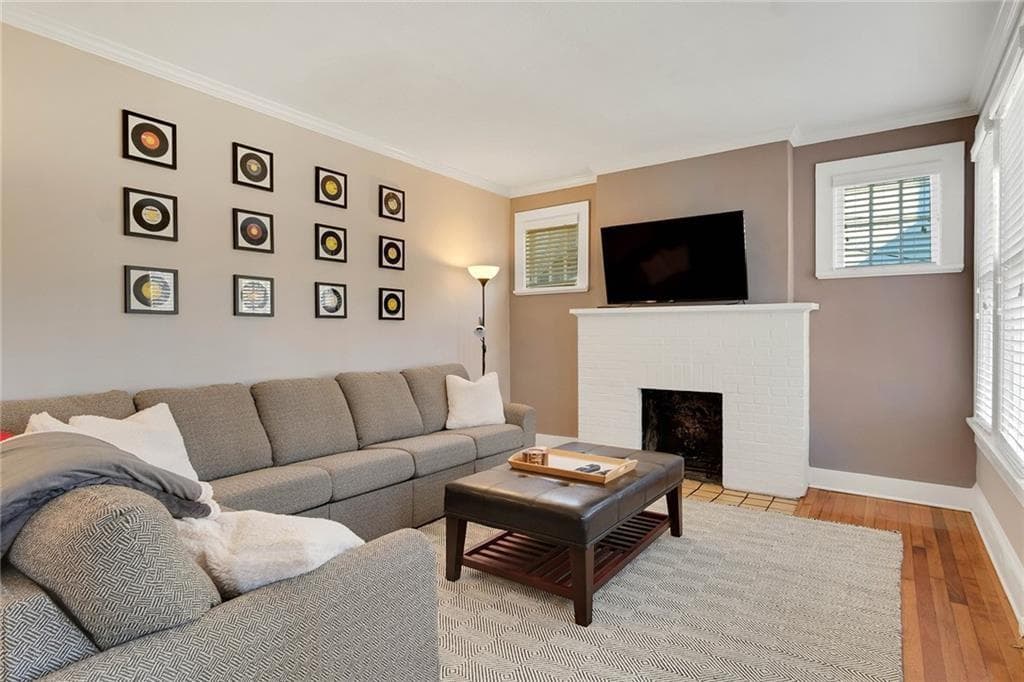 4 bedroom, 2 bathroom, 1,985 sq ft single family residence for sale at 777 Brookridge Drive, Atlanta, GA 30306 — photo 3
