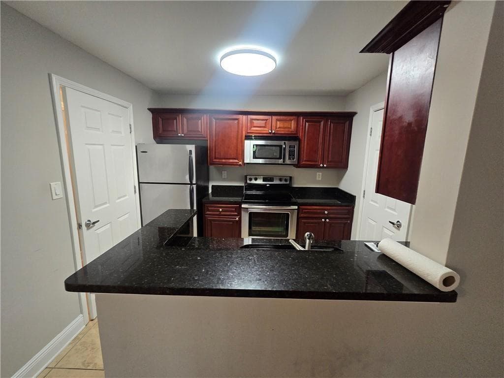 1 bedroom, 2 bathroom, 772 sq ft condominium for rent at 2205 Santa Fe Parkway, Atlanta, GA 30350 for $1,400 a month — photo 4