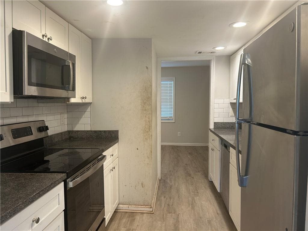 2 bedroom, 2 bathroom, 1,728 sq ft townhouse for sale at 2604 Campbellton Road 4C, Atlanta, GA 30311 — photo 5