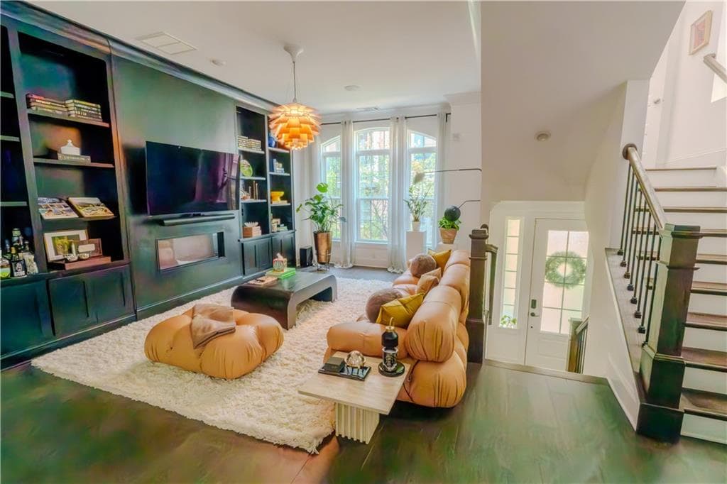 3 bedroom, 4 bathroom, 2,048 sq ft single family residence for sale at 603 Broadview Terrace, Atlanta, GA 30324 — photo 7