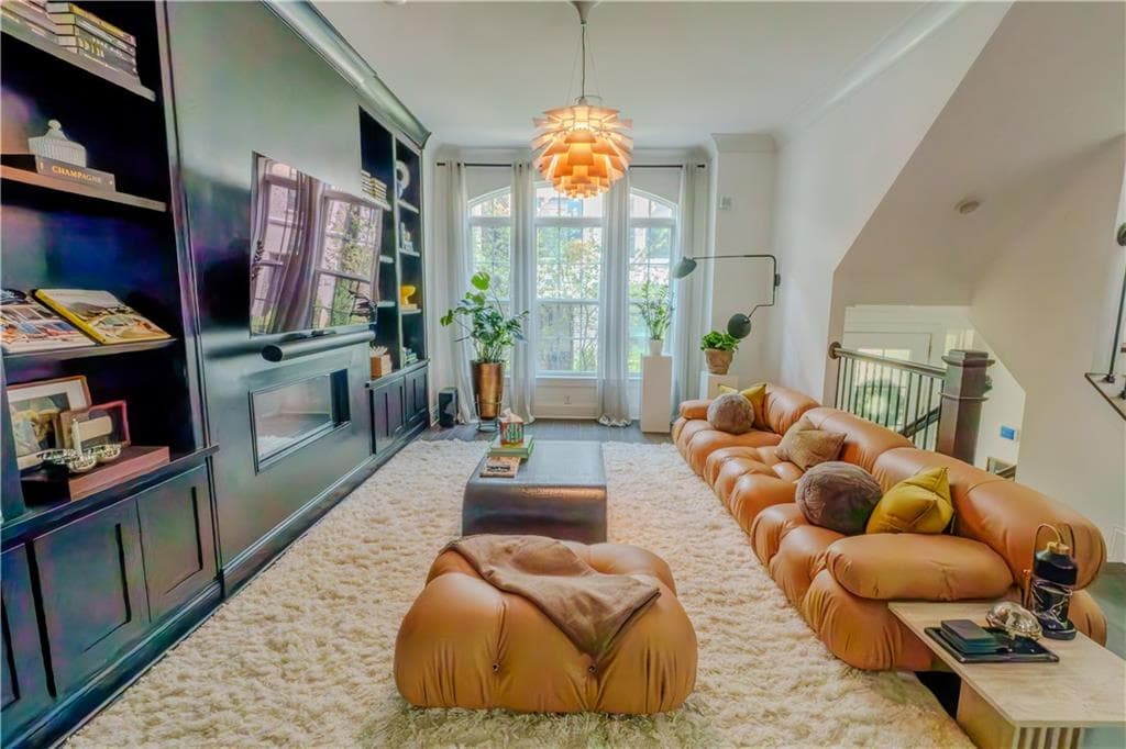 3 bedroom, 4 bathroom, 2,048 sq ft single family residence for sale at 603 Broadview Terrace, Atlanta, GA 30324 — photo 8