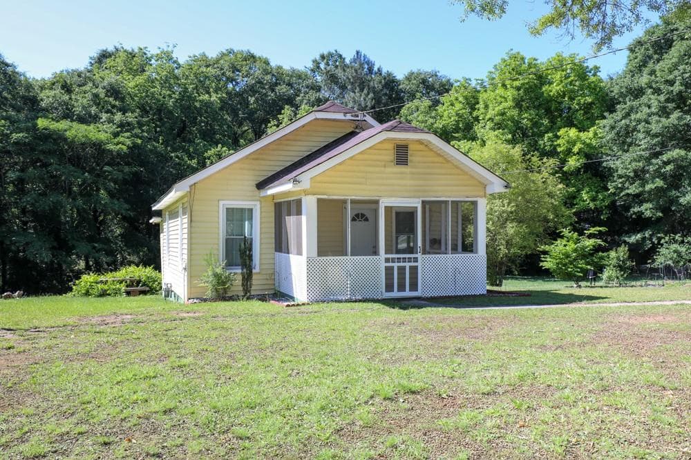 2 bedroom, 1 bathroom, 832 sq ft single family residence for sale at 1186 E Tugalo Street, Toccoa, GA 30577 — photo 4
