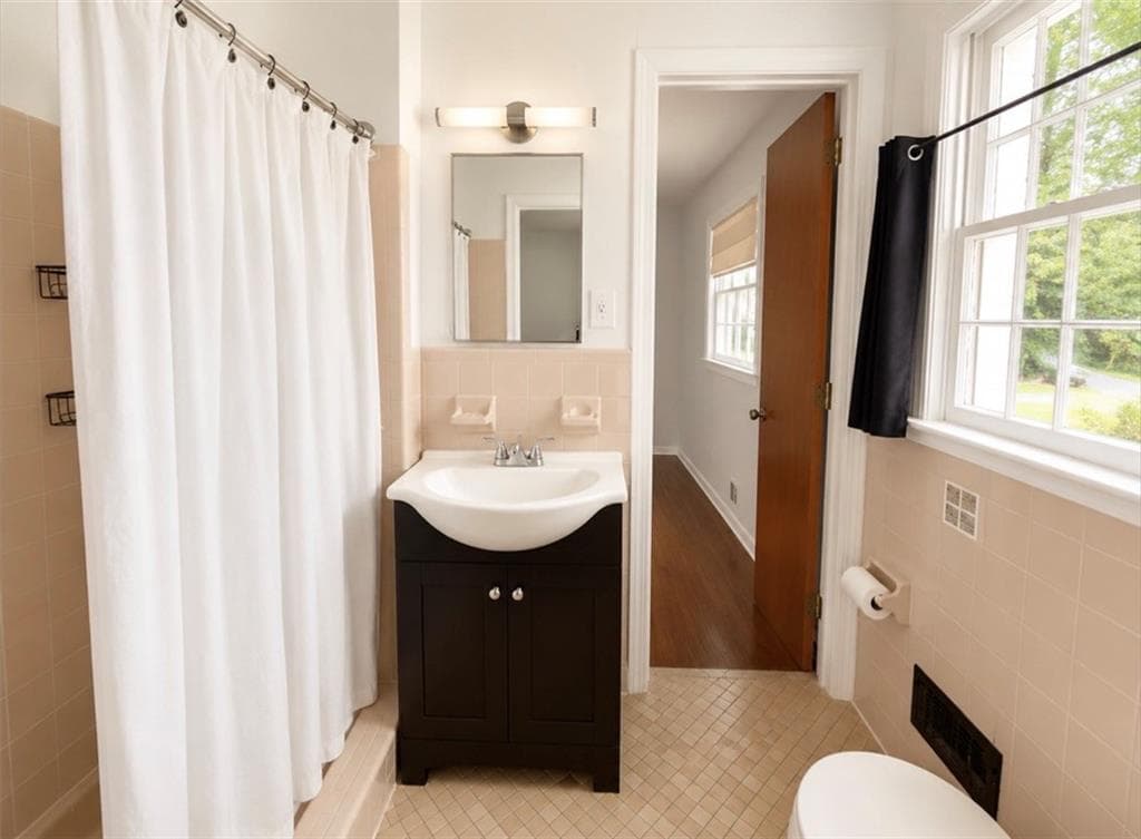 4 bedroom, 3 bathroom, 2,660 sq ft single family residence for sale at 7220 Ray Road, Lithia Springs, GA 30122 — photo 10