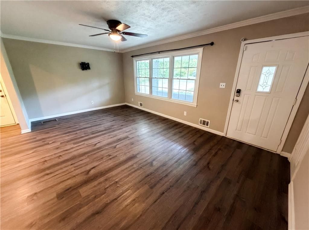 3 bedroom, 2 bathroom, 2,450 sq ft single family residence for sale at 190 Stroud Drive, Mableton, GA 30126 — photo 3